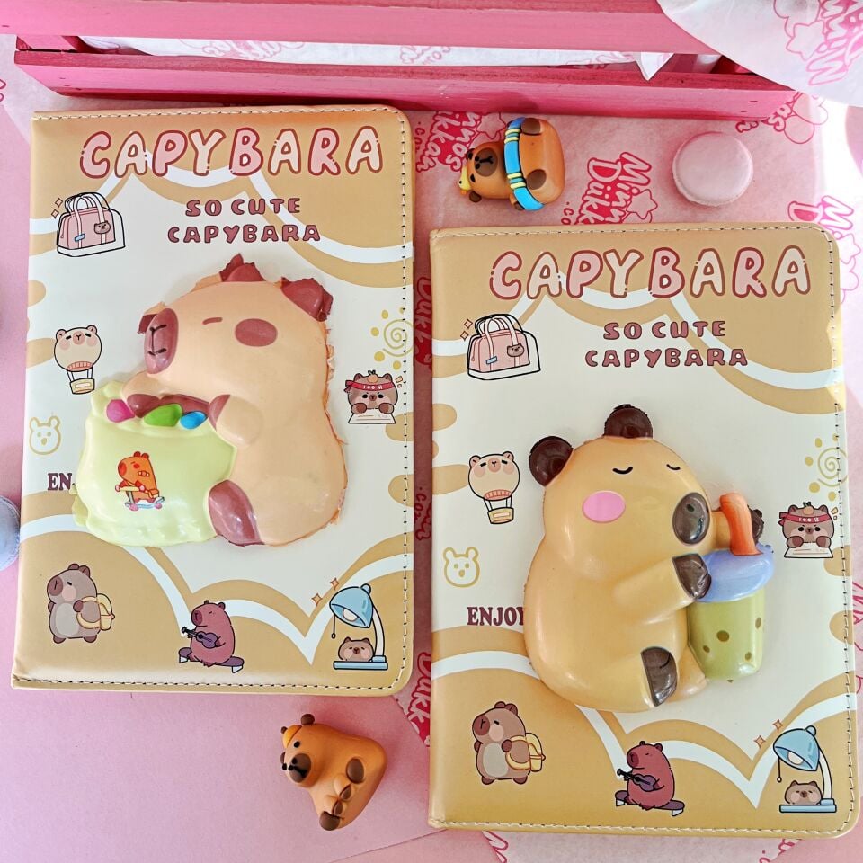 Capybara Squishy Defter