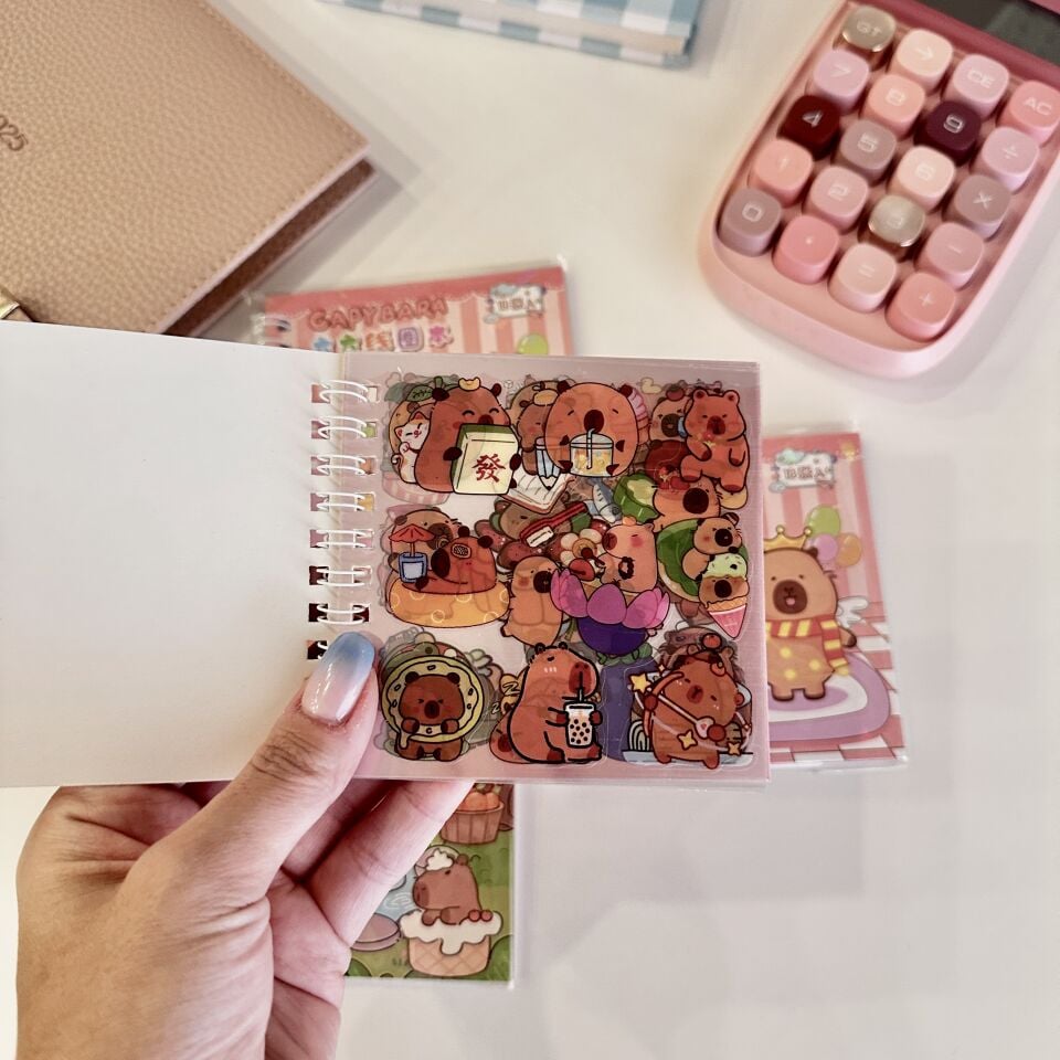 Capy Bara Sticker Defteri