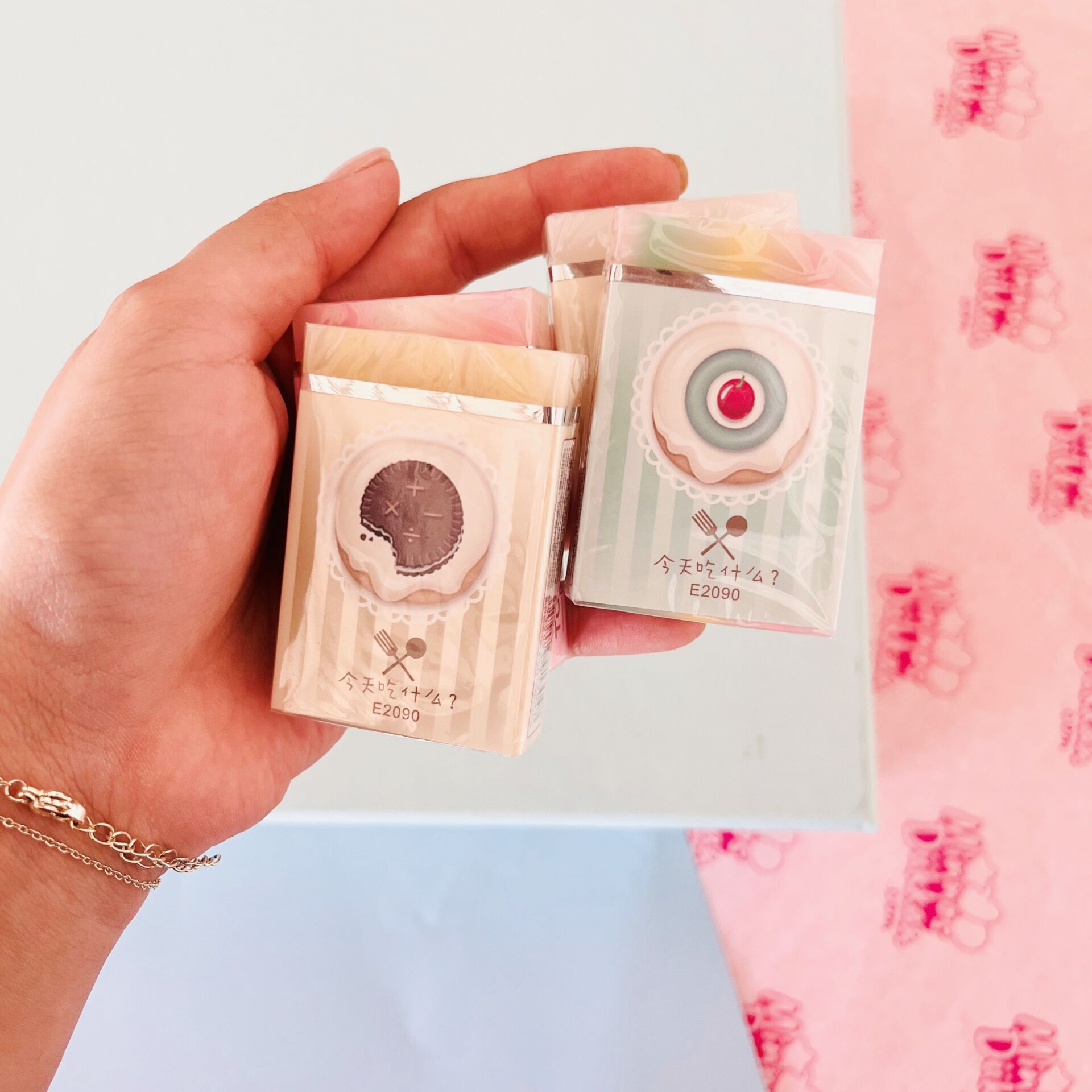 Meyveli Geniş Silgi