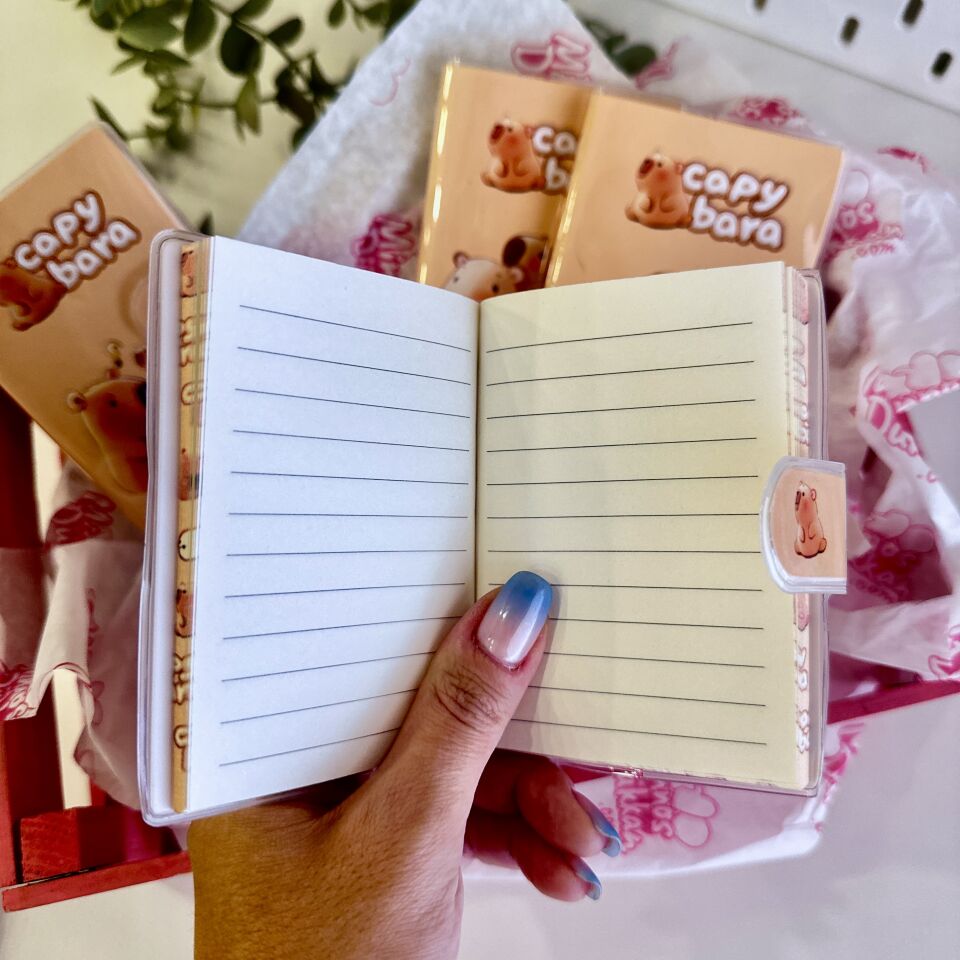 Capybara Cırtlı Mini Defter