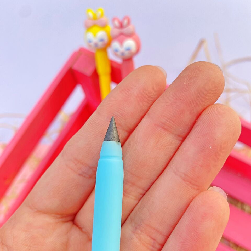 Cute Rabbbit Bitmeyen Kurşun Kalem