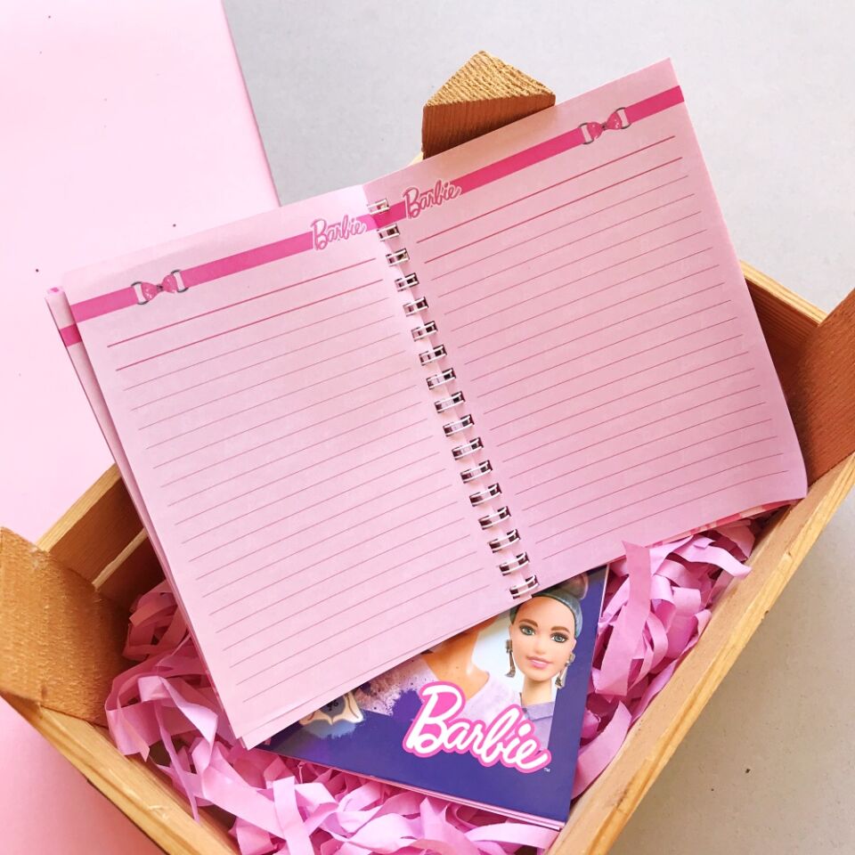 Barbie Karton Kapak A6 80 Yaprak Çizgili Not Defteri