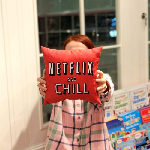 Netflix and Chill 27x27 Yastık
