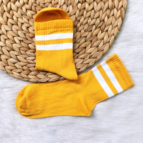 Beyaz Şeritli Sarı Çorap